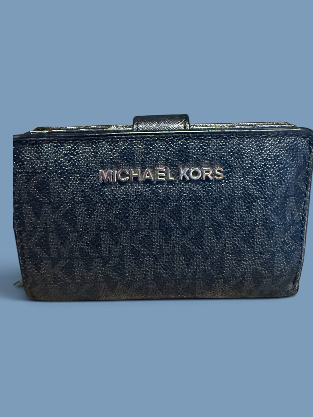 🖤Michael Kors Black Textured Leather Zip
Wallet Snap Closure ID Holder🖤